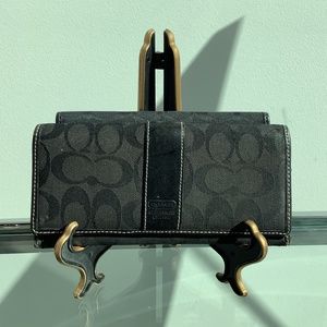 Coach Signature Wallet in Classic Black with Aqua Interior